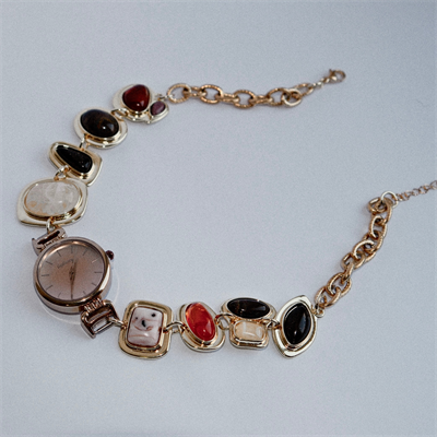 Caroline Choker Kolye