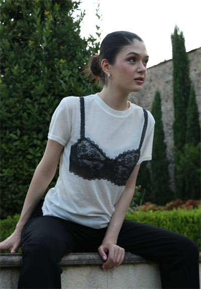 Larissa T-shirt