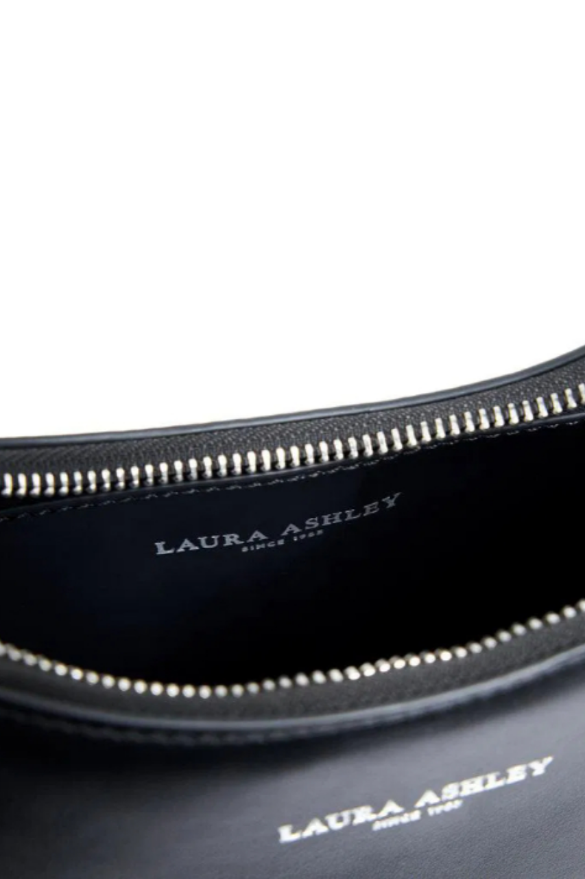 Laura Ashley Yarım Ay Omuz Çantası