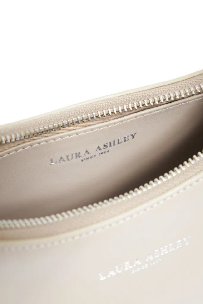 Laura Ashley Yarım Ay Omuz Çantası