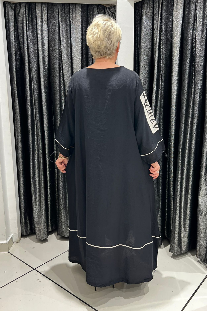 Selma Büyük Beden A Kesim Siyah Patch Detaylı Elbise