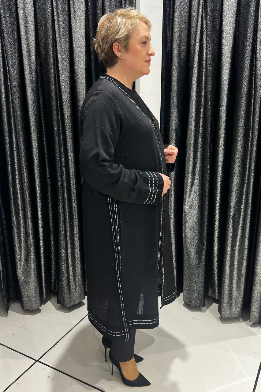 Selma Büyük Beden Arkası Çiçek Desenli Hırka