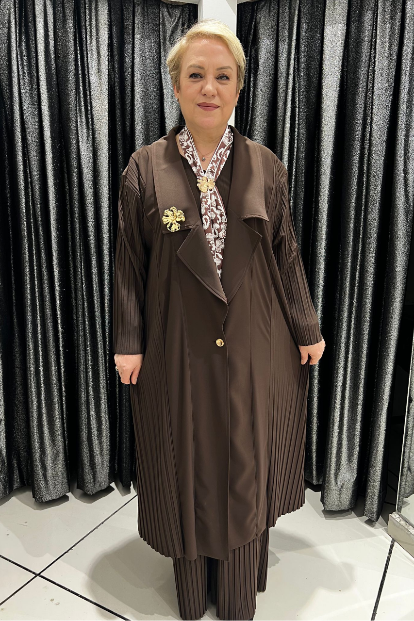 Selma Büyük Beden Broş Detaylı Şık Hırka