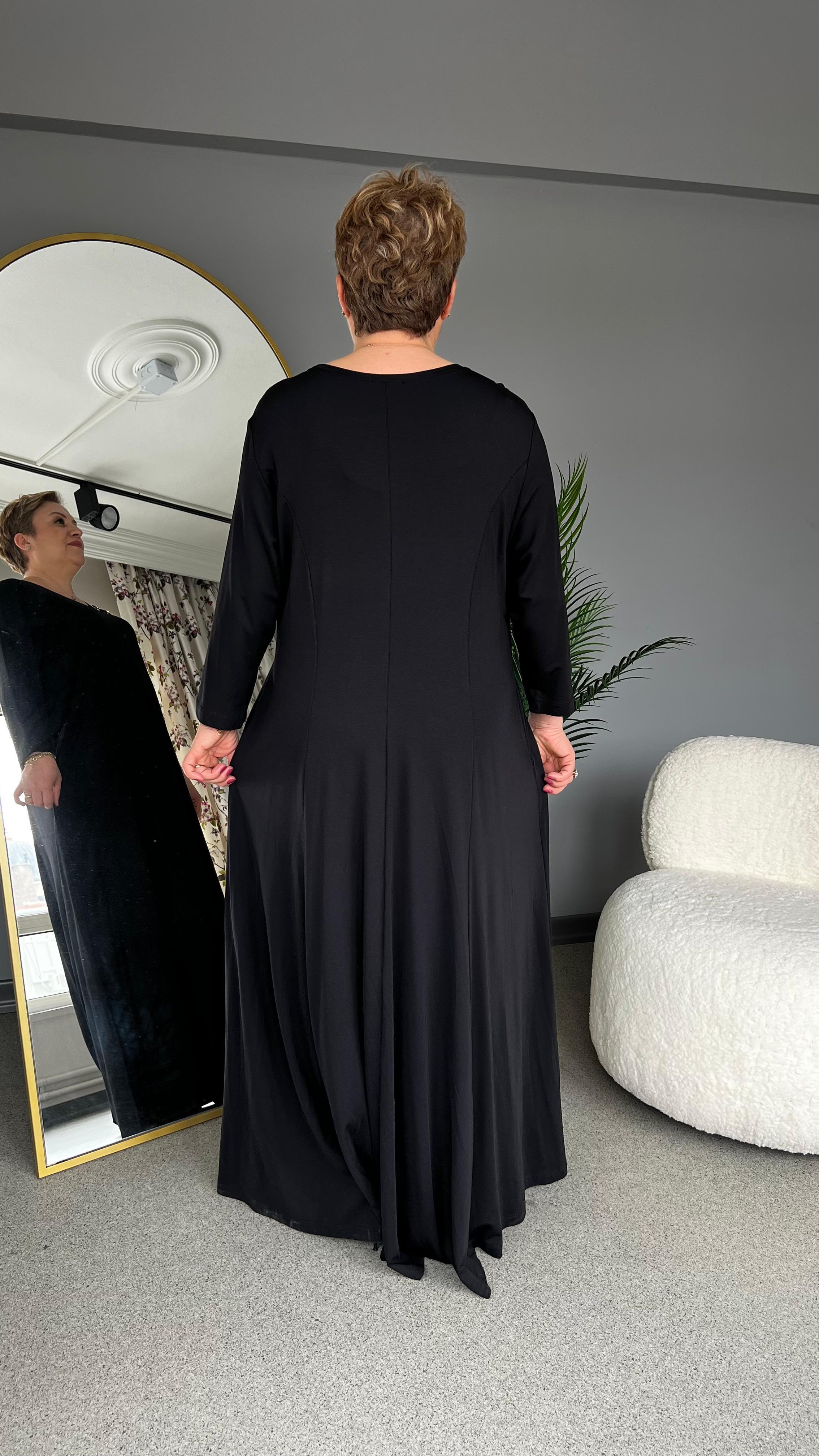 Selma Büyük Beden Broşlu Elbise