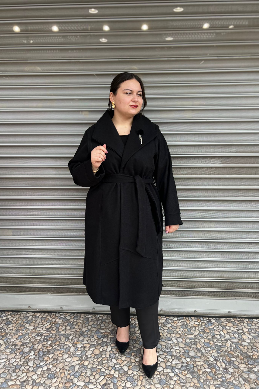 Selma Büyük Beden Cepli Broş Detaylı Kaban