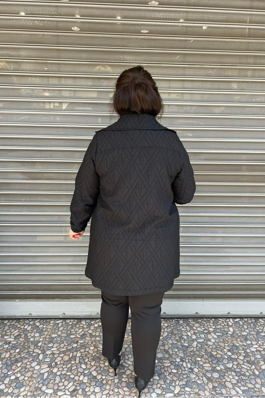 Selma Büyük Beden Cepli ve Broş Detaylı Siyah Uzun Kap
