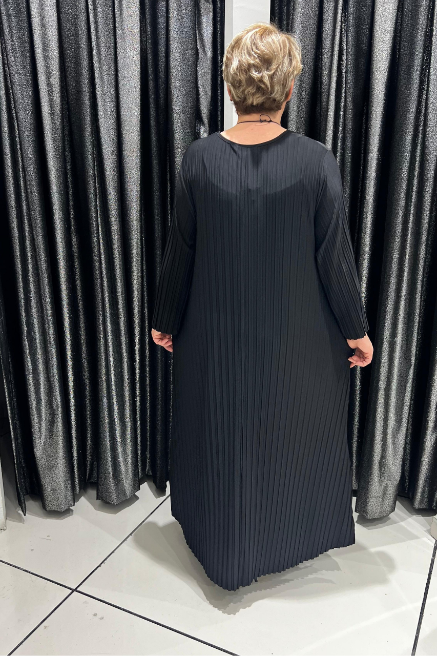 Selma Büyük Beden Çiçek Aplikeli Uzun Elbise
