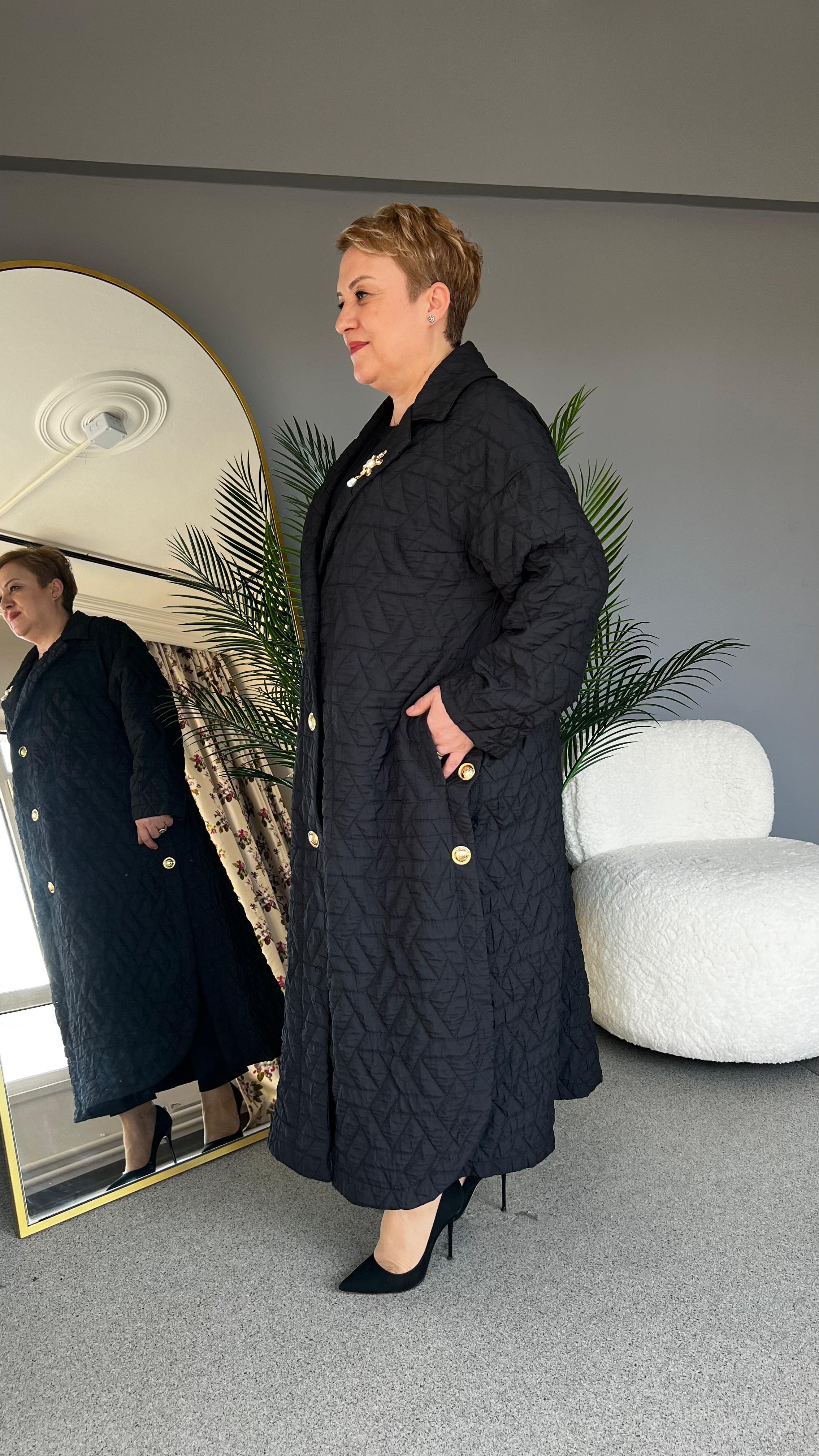 Selma Büyük Beden Çiçek Broşlu Pardesü