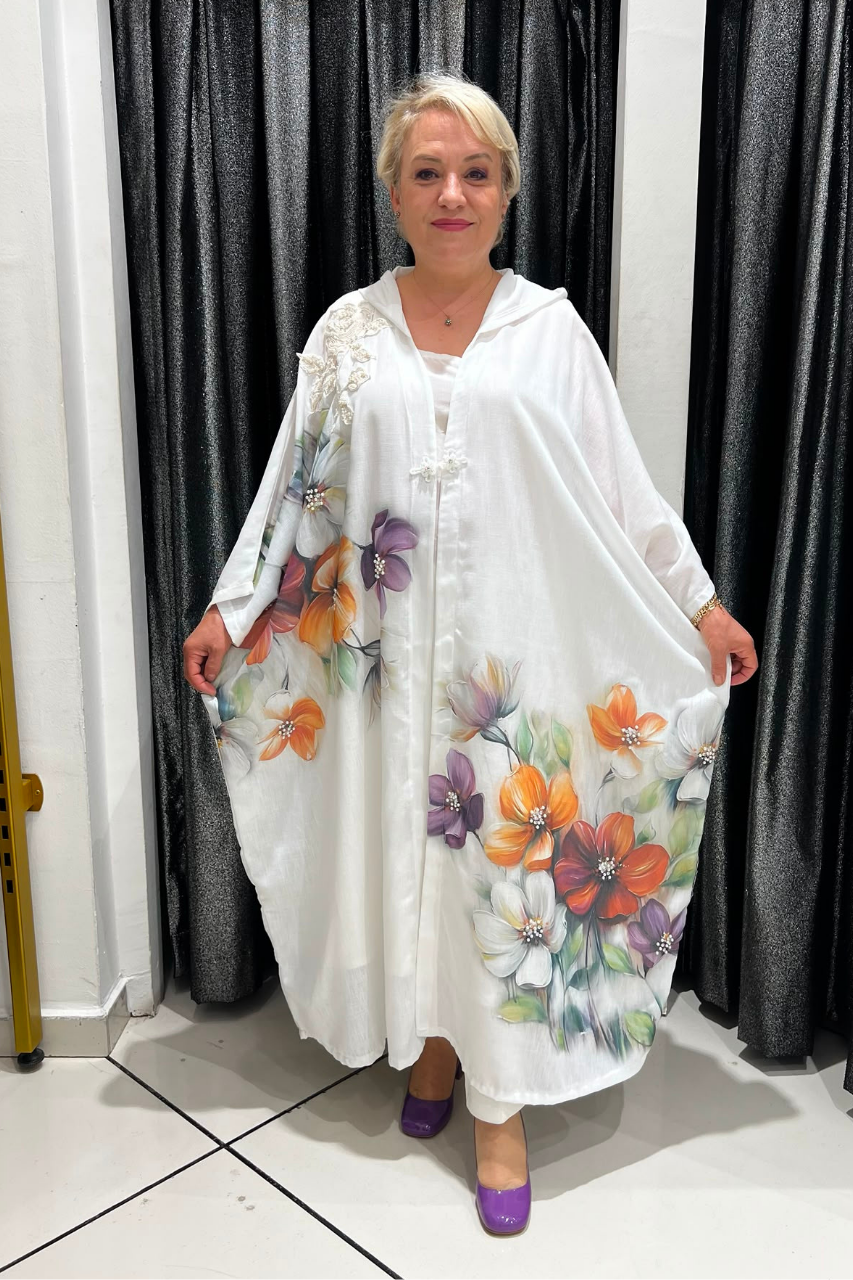 Selma Büyük Beden Çiçek Desenli Askılı İçlikli Kap