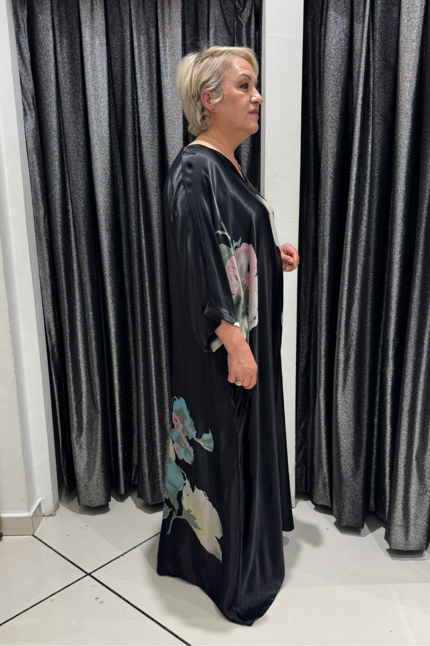 Selma Büyük Beden Çiçek Desenli Uzun Saten Elbise