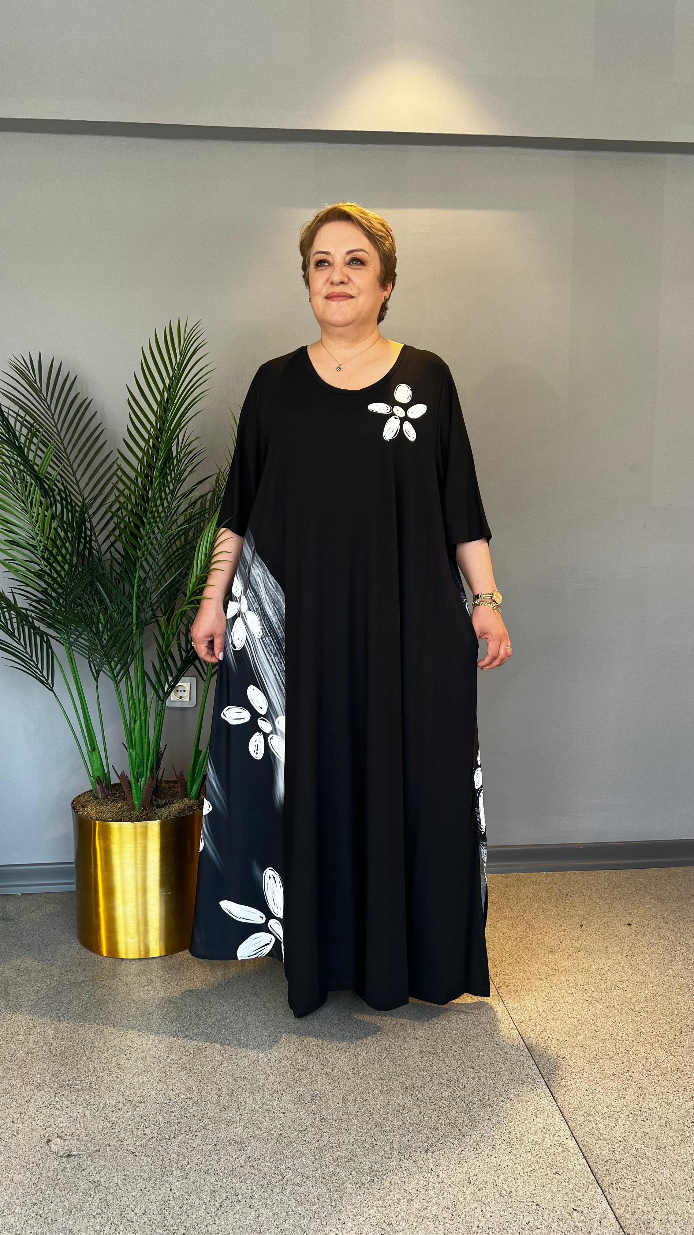 Selma Büyük Beden Çiçek İşleme Desenli Elbise