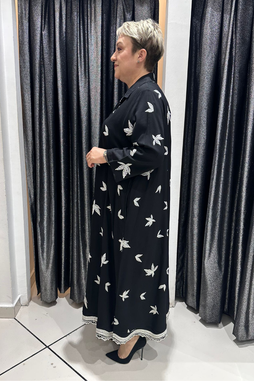 Selma Büyük Beden Dantel Detaylı Düğmeli Elbise