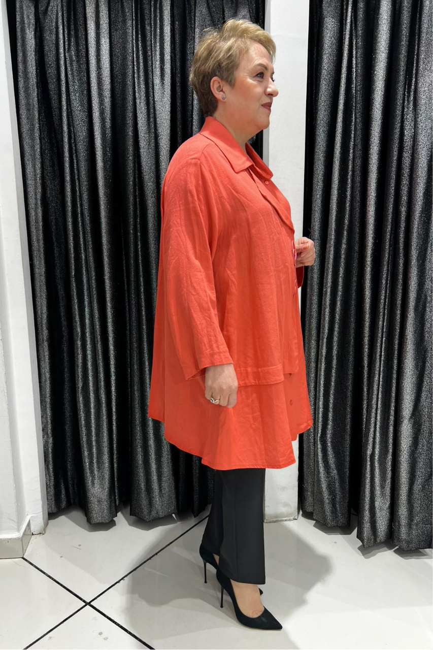 Selma Büyük Beden Dekoratif Düğmeli Rahat Kesim Gömlek