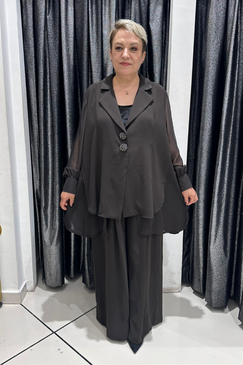 Selma Büyük Beden Dekoratif Düğmeli Şık Takım