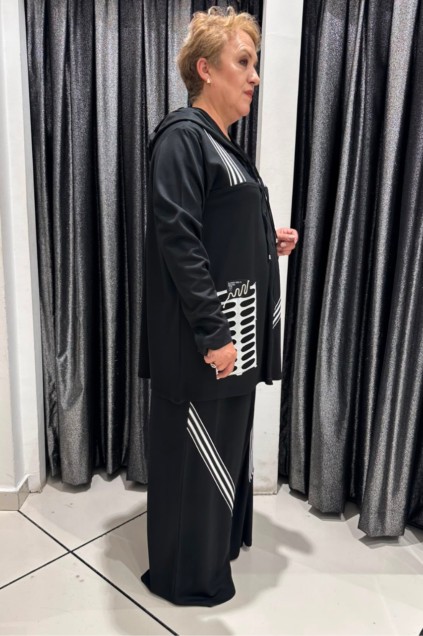 Selma Büyük Beden Geniş Paça Pantolonlu Çizgili Spor Takım
