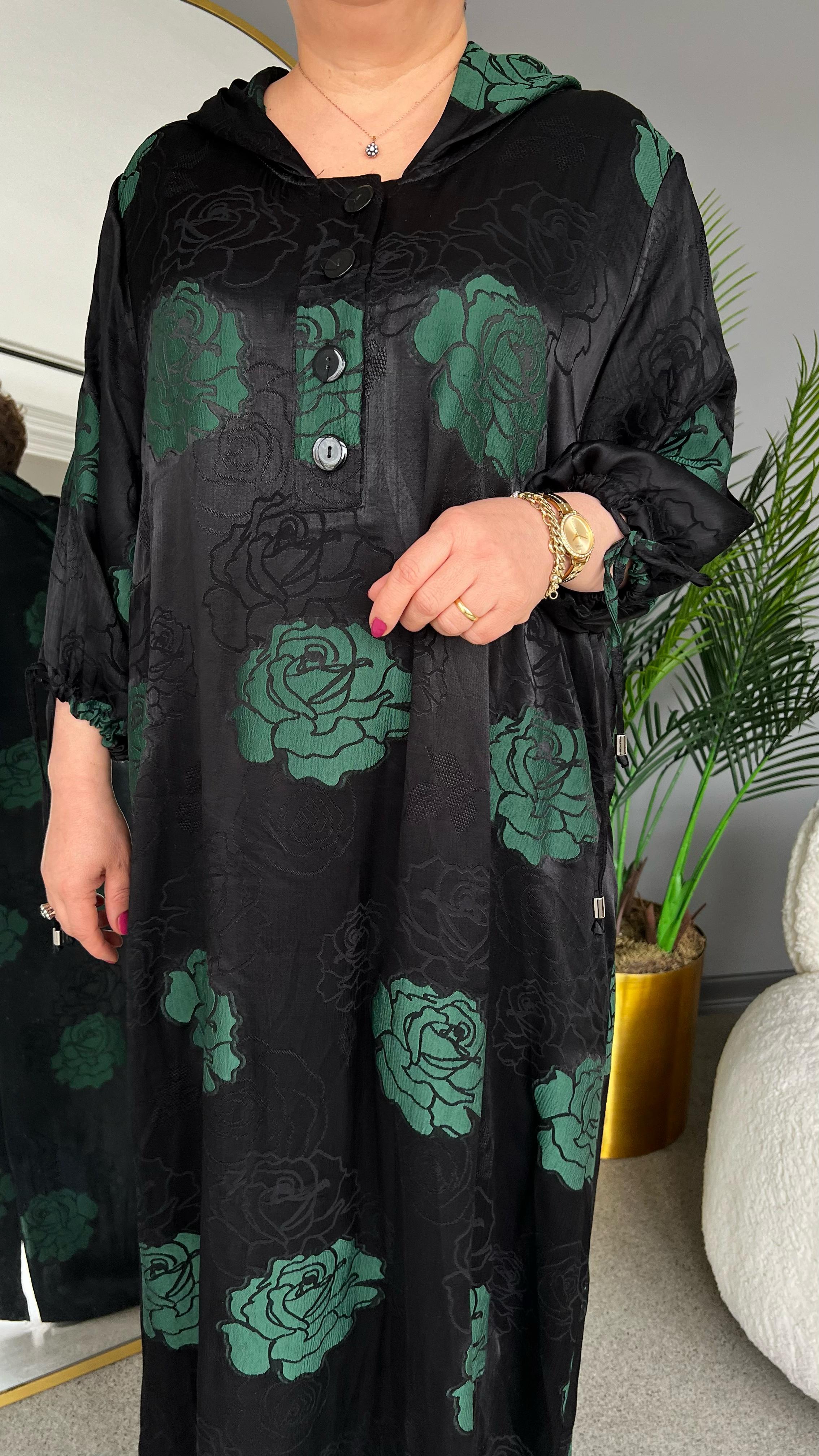 Selma Büyük Beden Gül Desenli Elbise