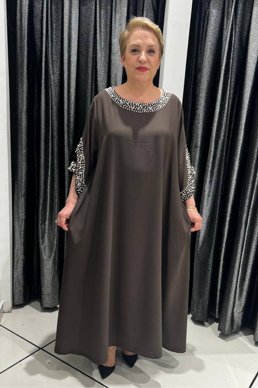 Selma Büyük Beden İnci Detaylı Siyah Elbise