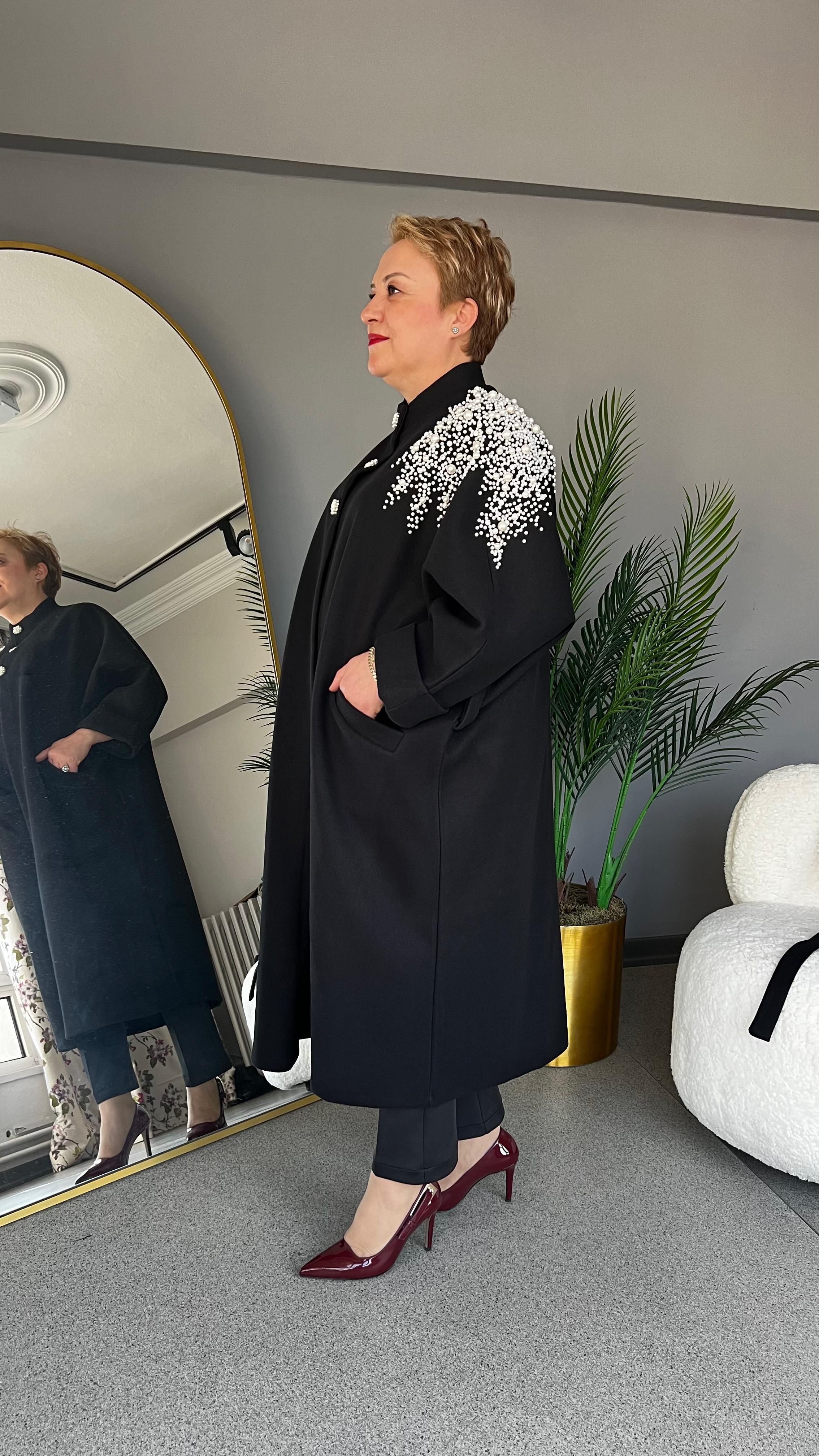 Selma Büyük Beden İncili Kaban
