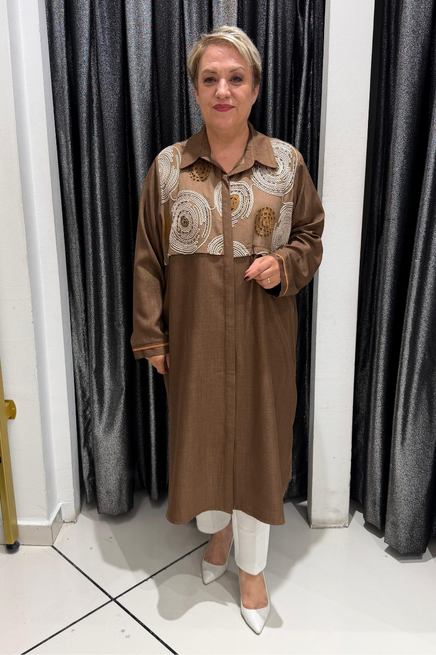 Selma Büyük Beden İşlemeli Gömlek