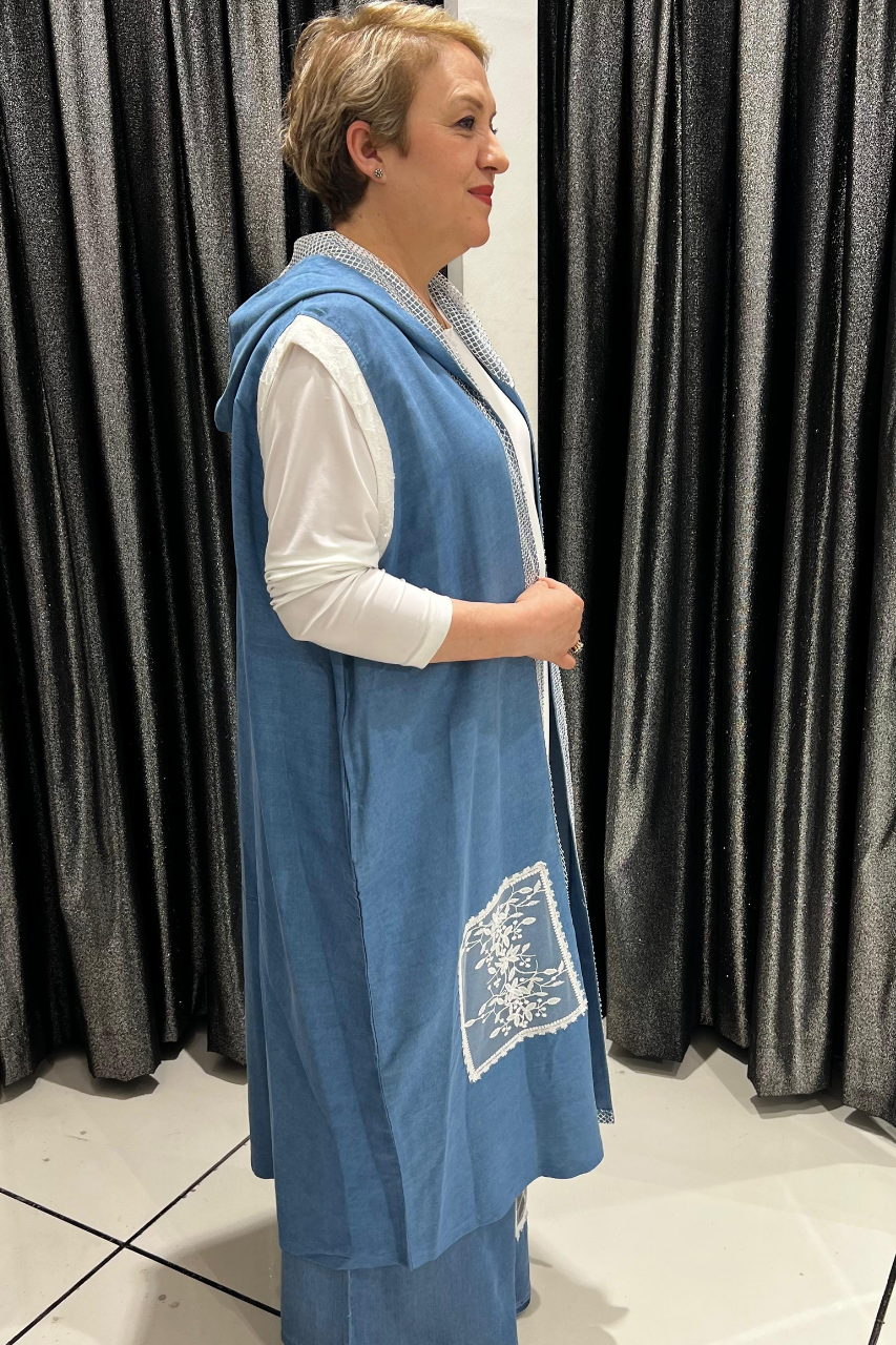 Selma Büyük Beden İşlemeli Kapüşonlu Kot Yelek