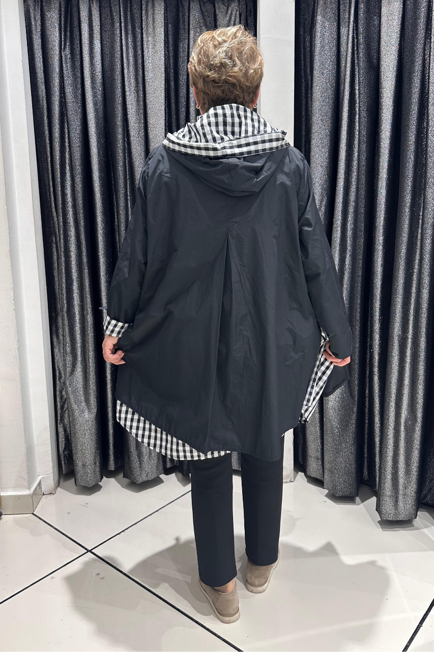 Selma Büyük Beden Kapüşonlu Ekose Astarlı Trenç