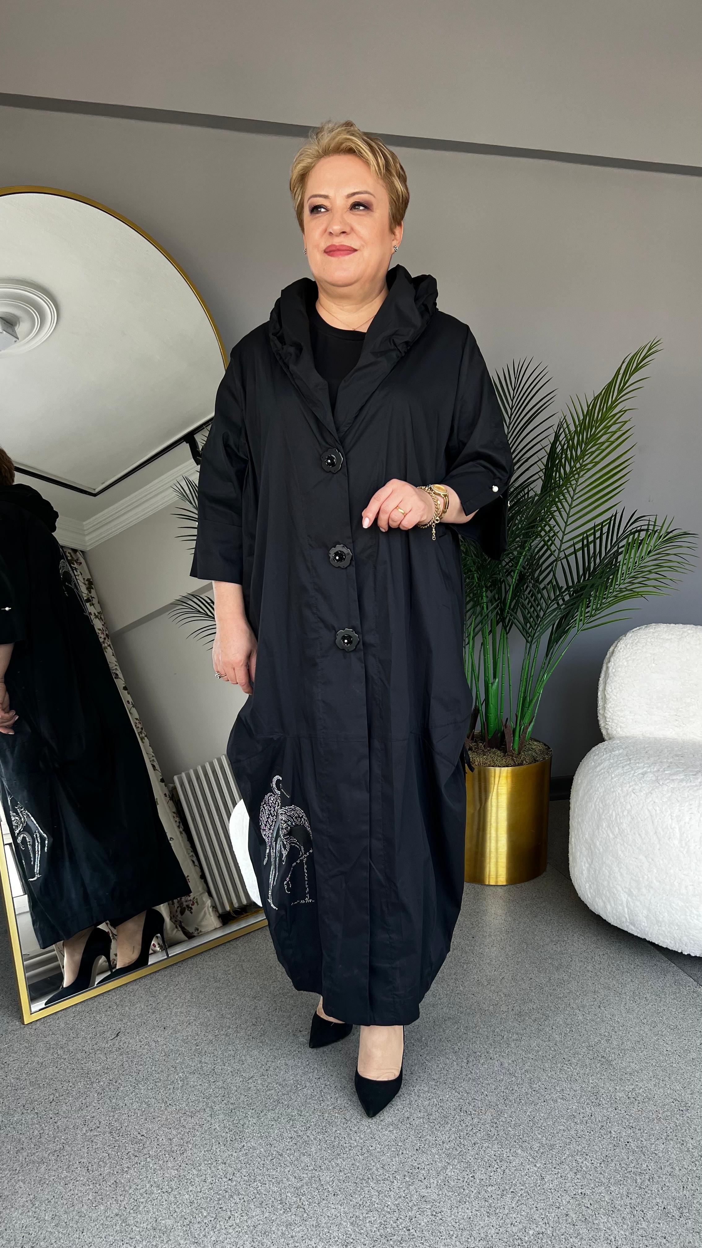 Selma Büyük Beden Kapüşonlu Turna Desenli Trench