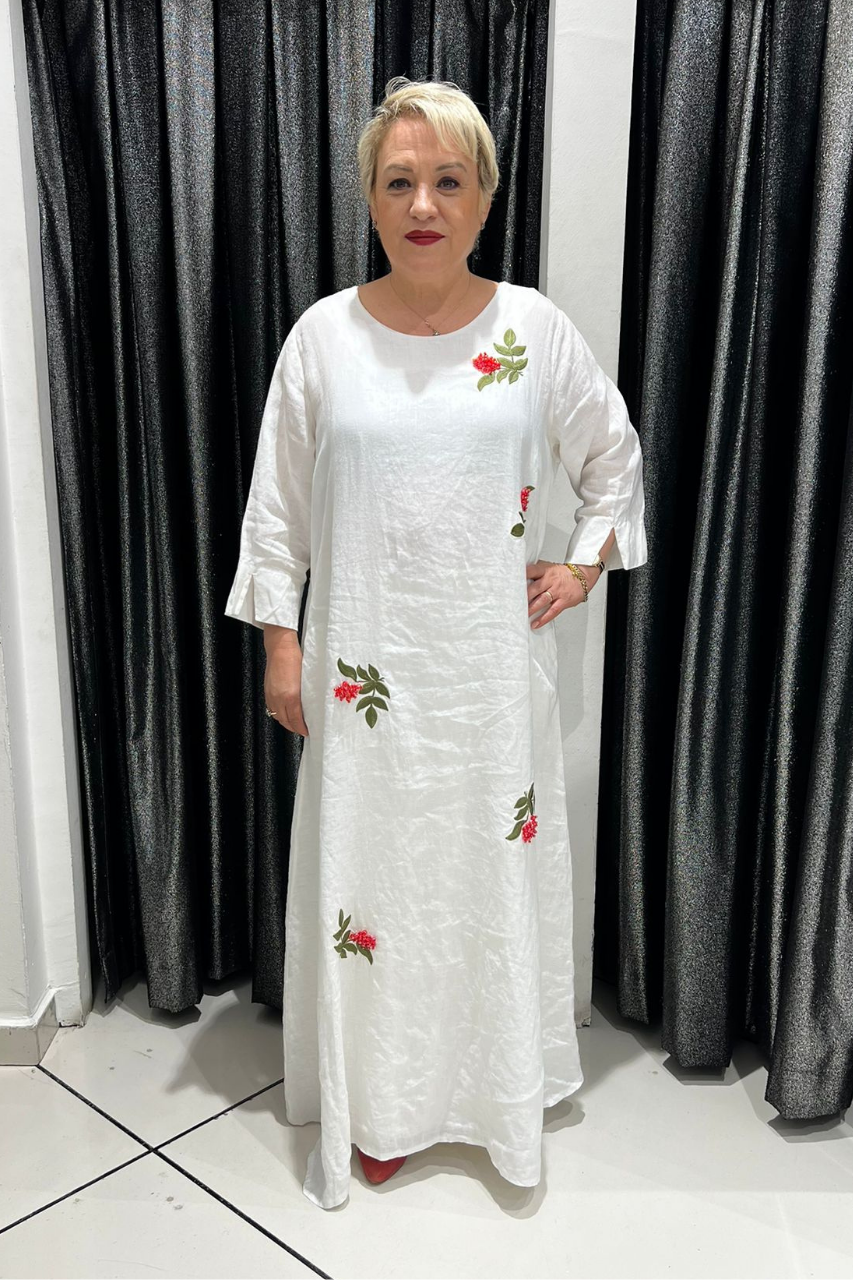 Selma Büyük Beden Kolsuz İç Elbiseli Çiçek İşlemeli Elbise