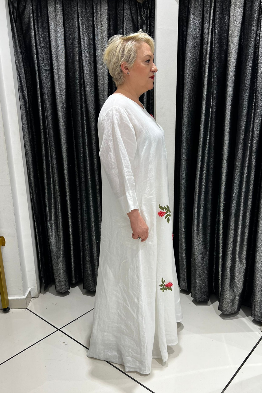 Selma Büyük Beden Kolsuz İç Elbiseli Çiçek İşlemeli Elbise