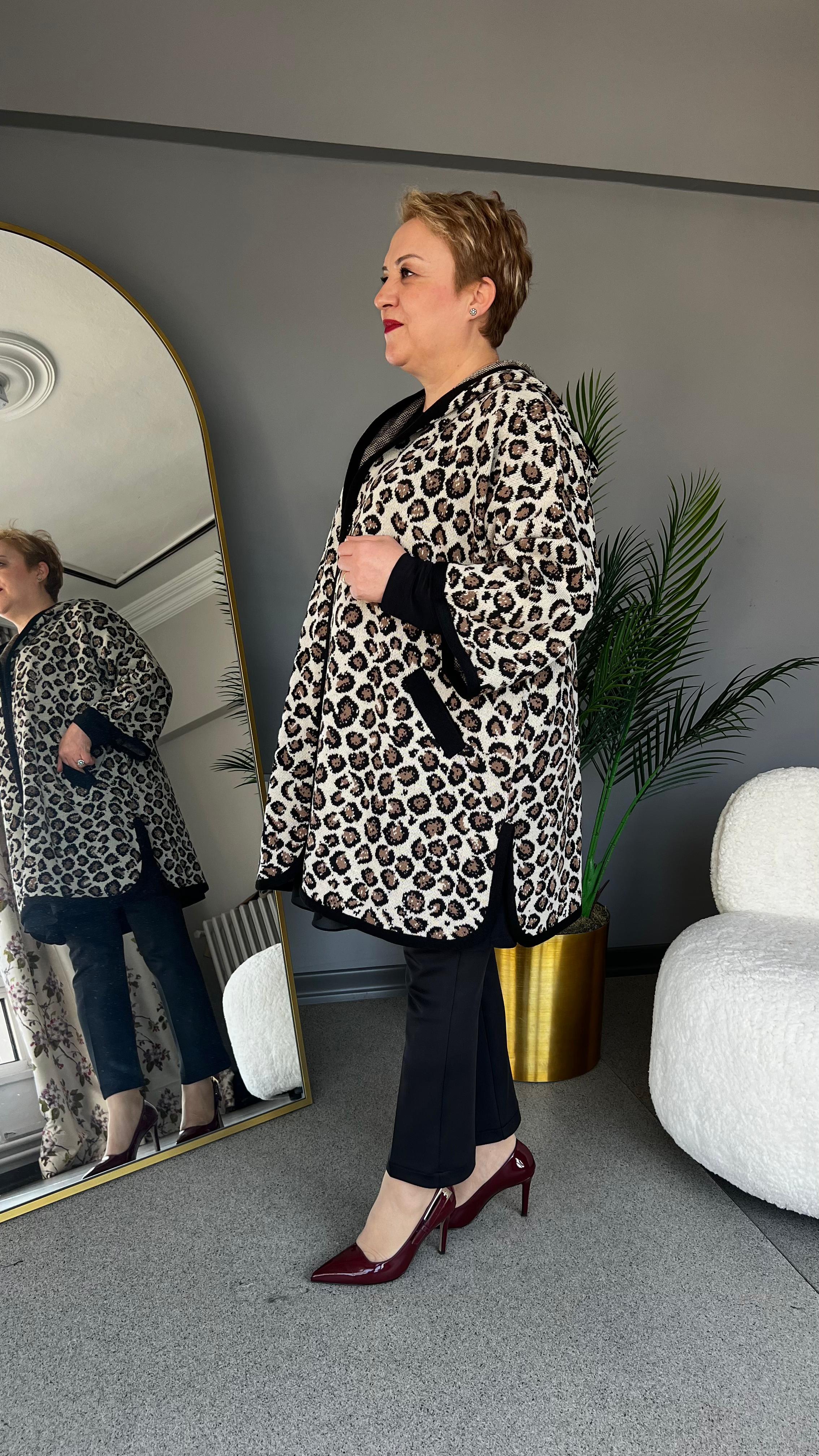 Selma Büyük Beden Leopar Desenli Ceket