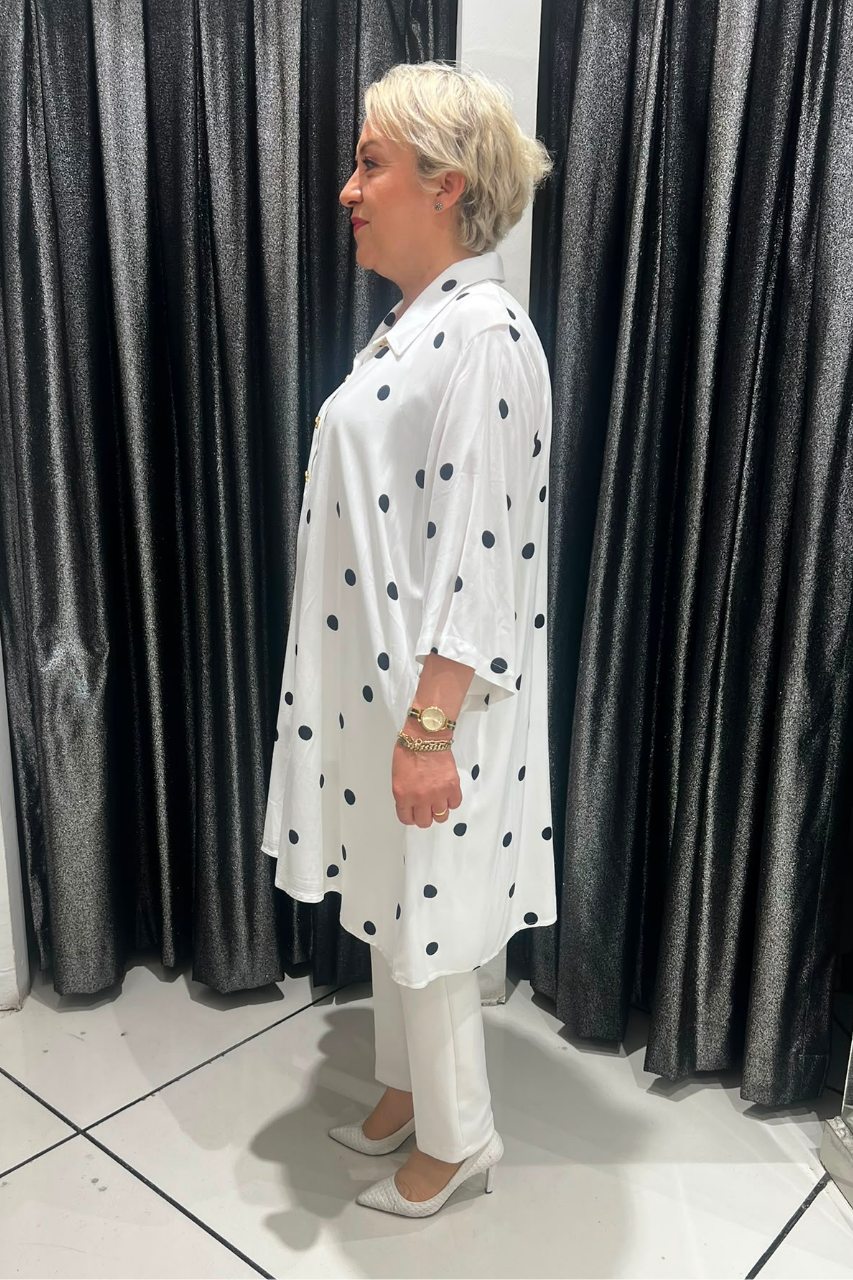 Selma Büyük Beden Puantiye Desenli Rahat Kesim Bluz