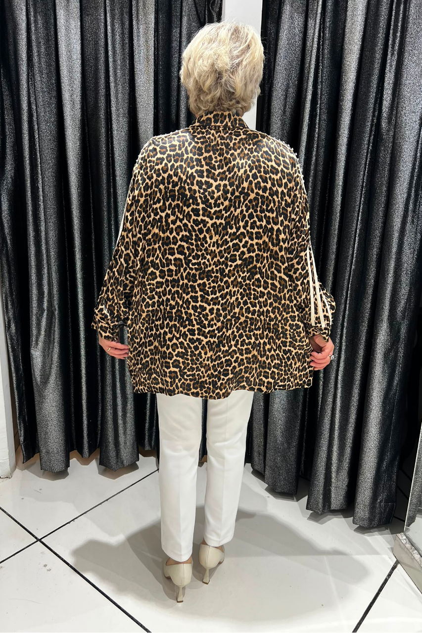Selma Büyük Beden Saten Leopar Desen Gömlek