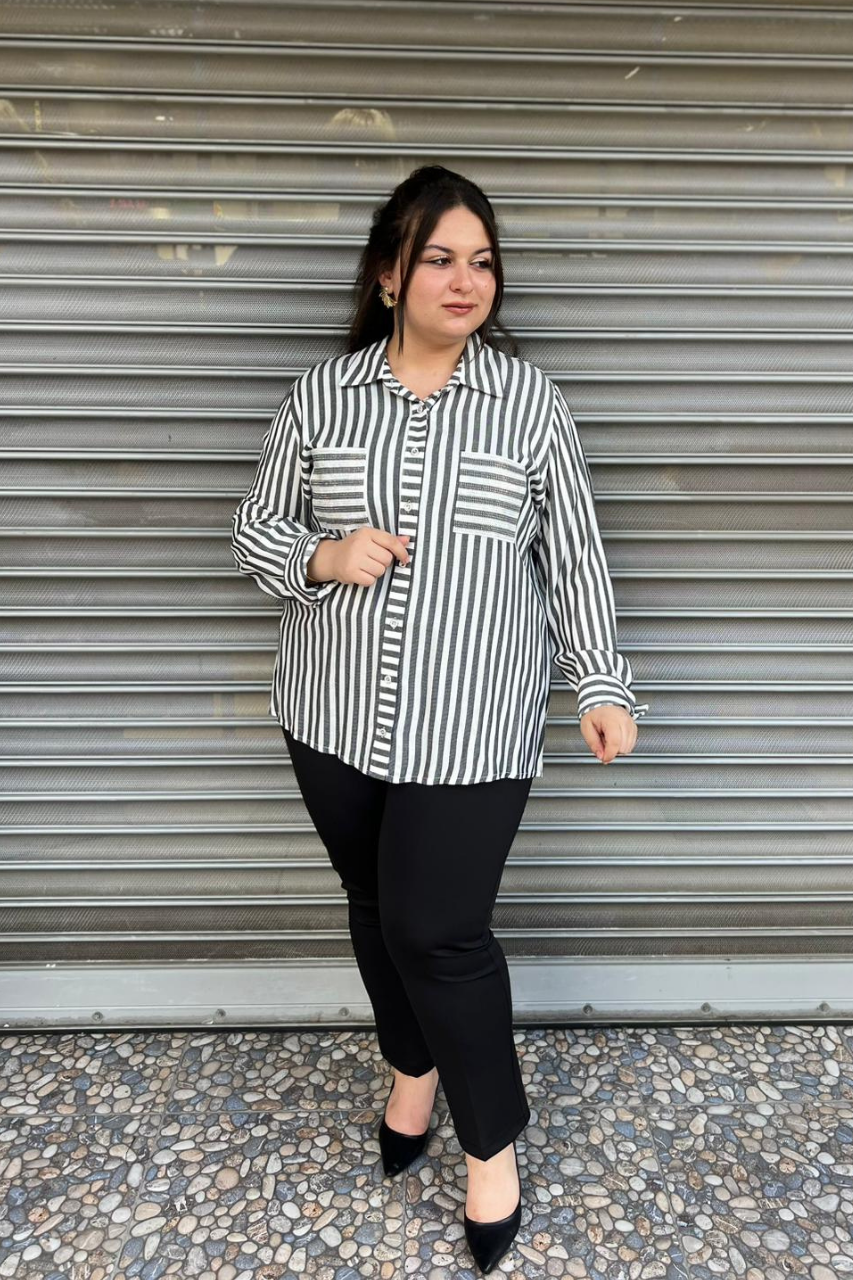 Selma Büyük Beden Siyah Beyaz Cepli Gömlek