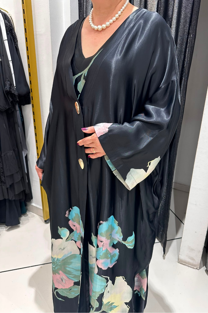 Selma Büyük Beden Siyah Saten Çiçek Desenli Kimono