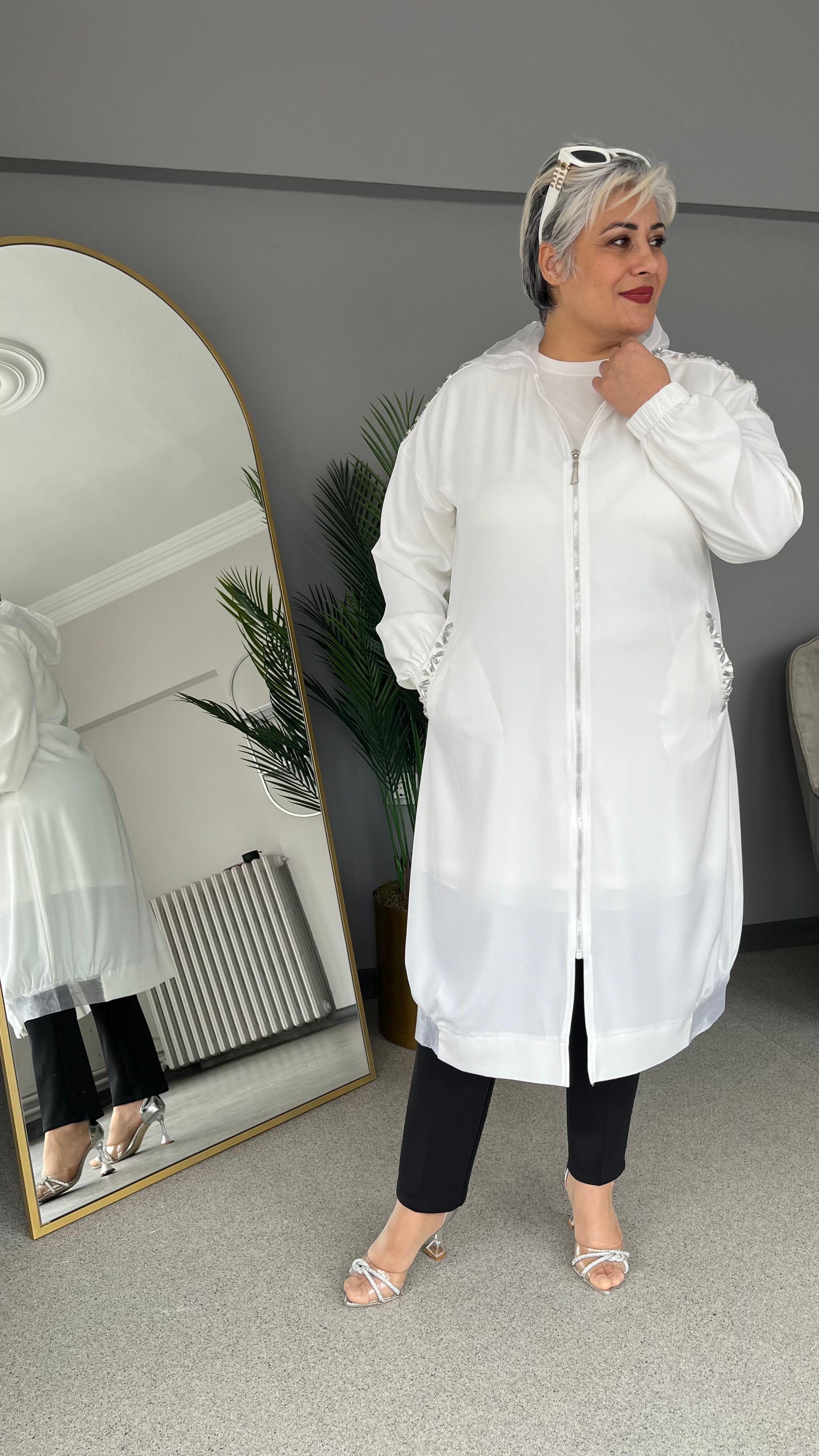 Selma Büyük Beden Taş İşlemeli Kap