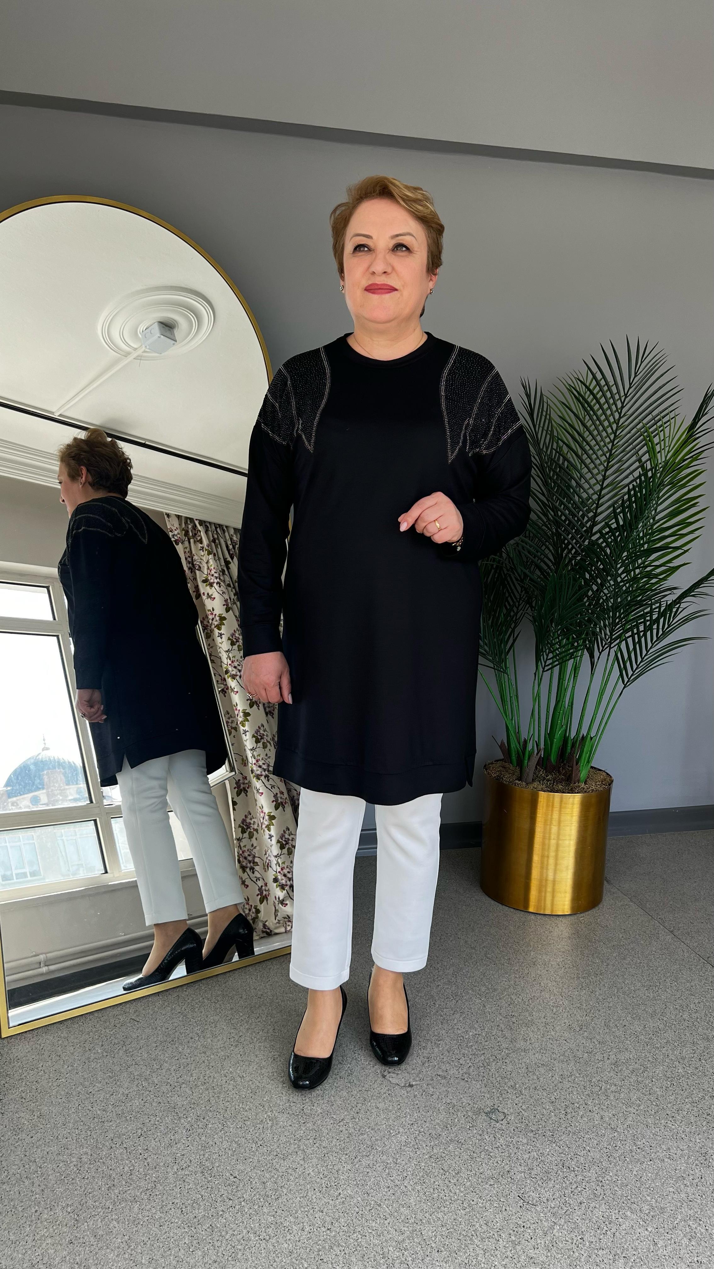 Selma Büyük Beden Taş İşlemeli Tunik