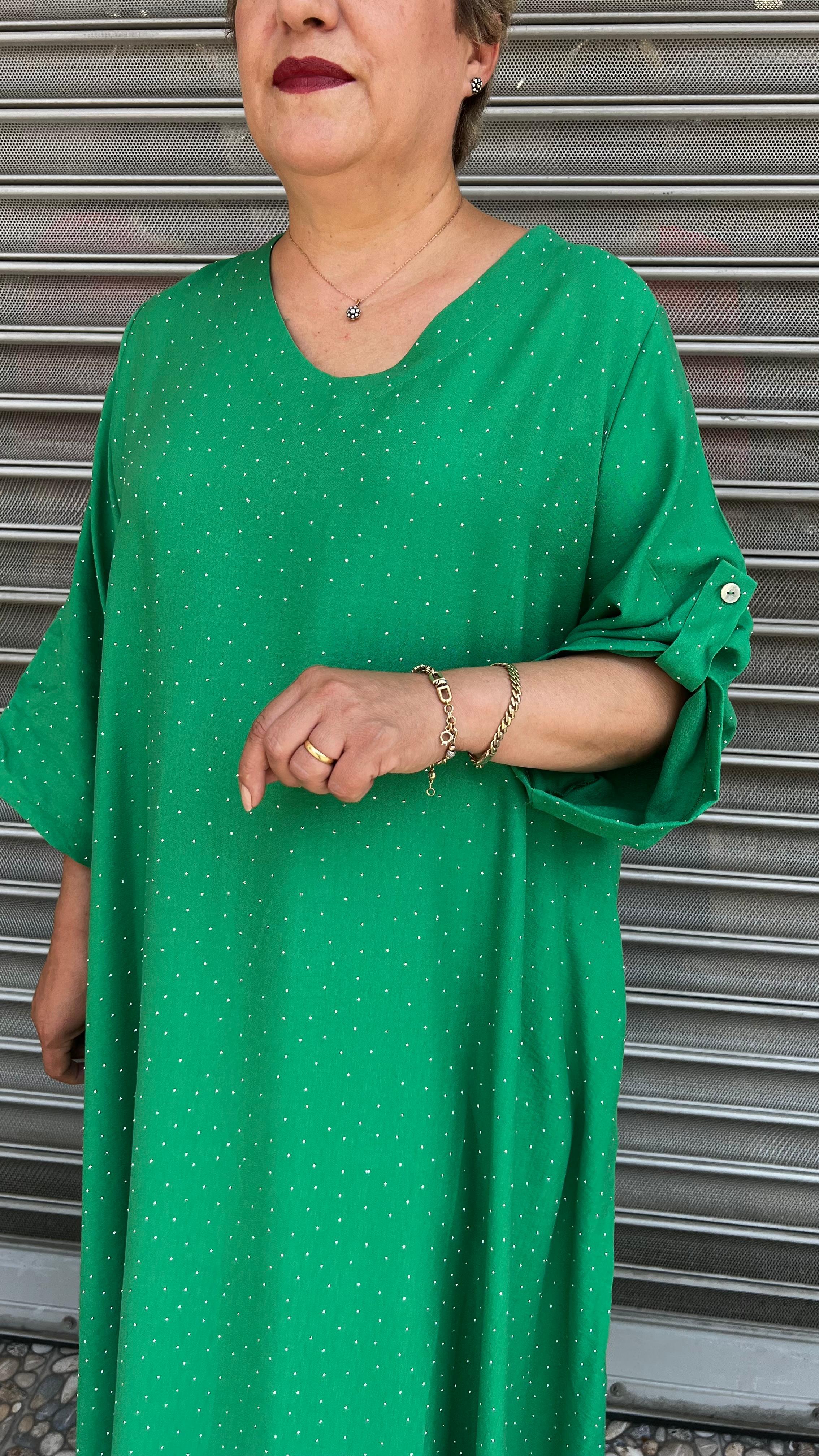 Selma Büyük Beden V Yaka Puantiyeli Elbise