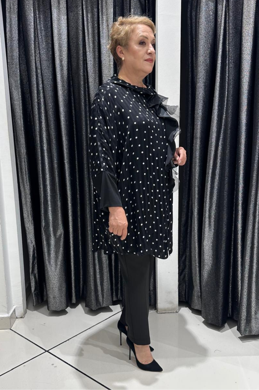 Selma Büyük Beden Volan Detaylı Saten Bluz