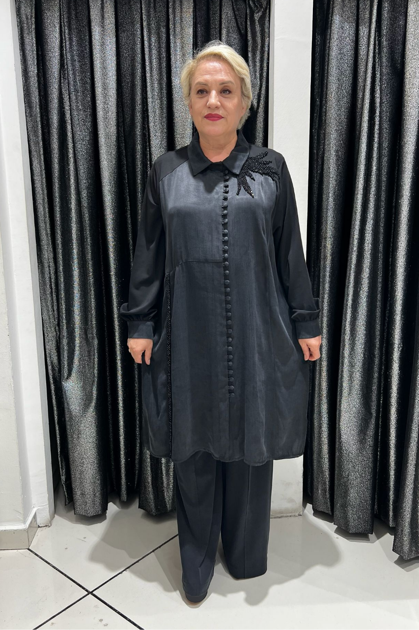 Selma Büyük Beden Yakalı Aplike İşlemeli Tunik