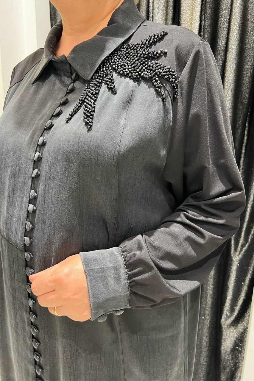 Selma Büyük Beden Yakalı Aplike İşlemeli Tunik