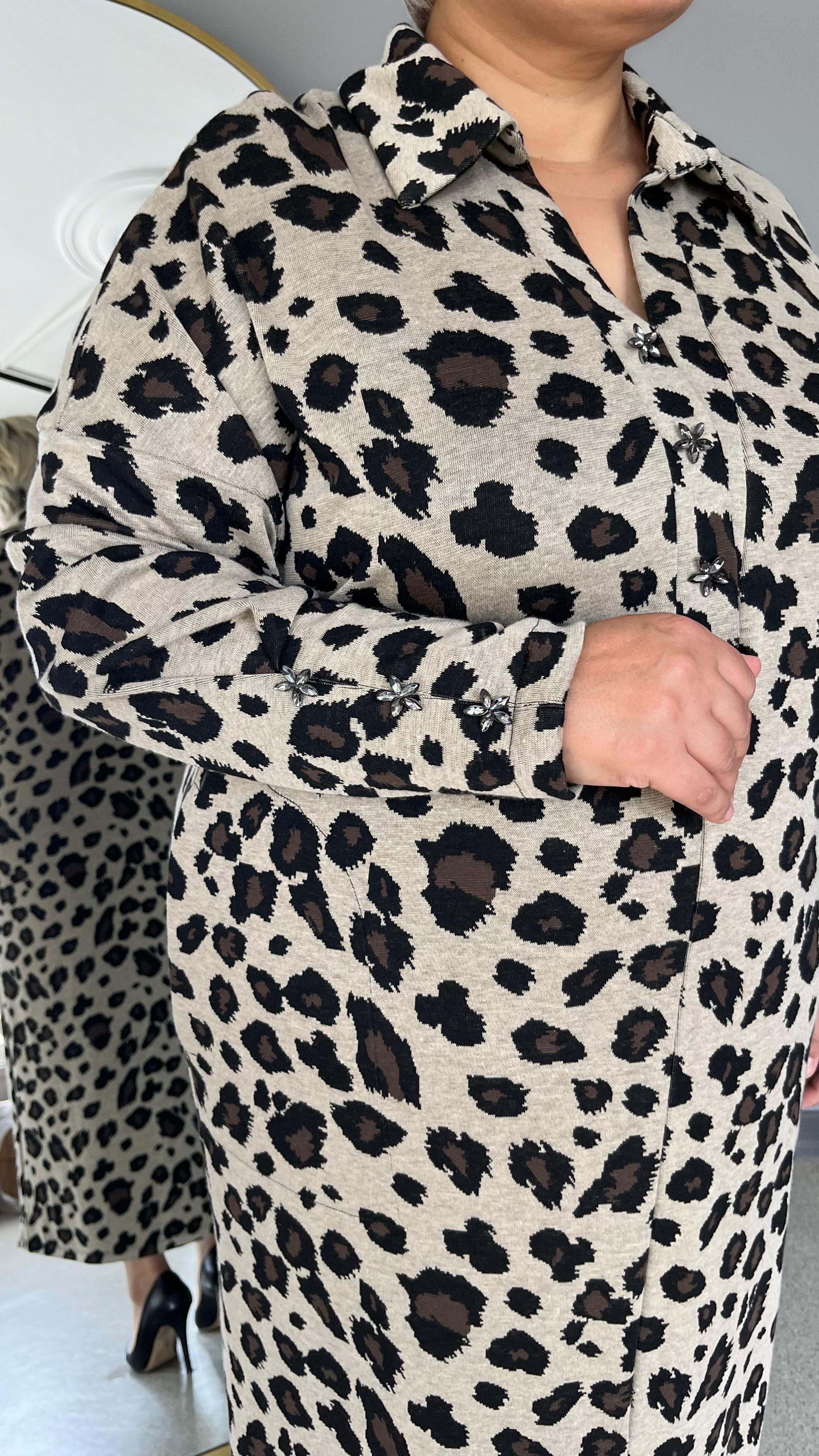 Selma Büyük Beden Yakalı Yarım Patlı Leopar Elbise