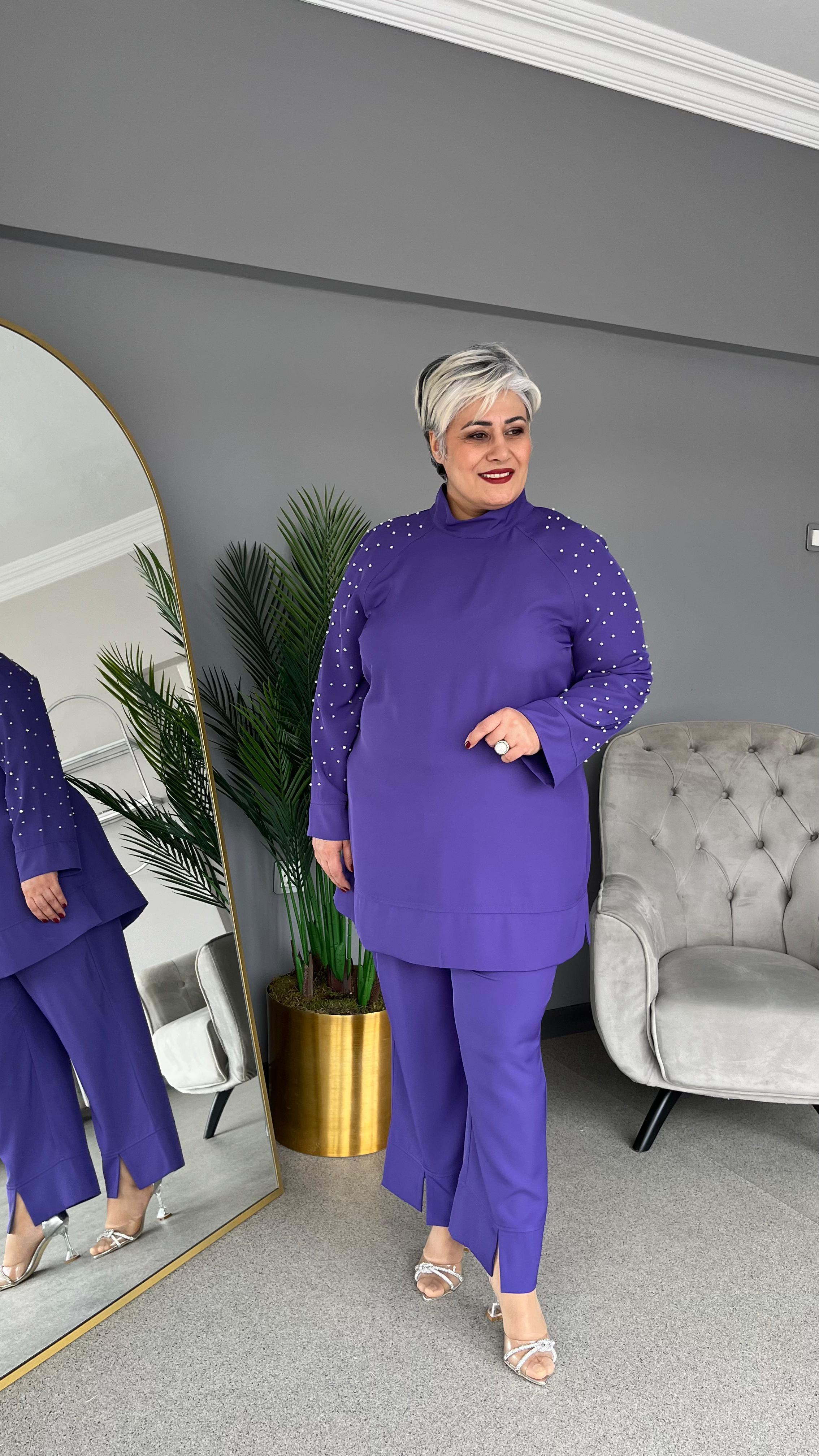 Selma Büyük Beden Yırtmaç Detaylı İncili Takım