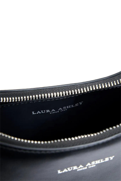 Laura Ashley Yarım Ay Omuz Çantası