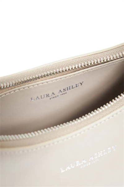 Laura Ashley Yarım Ay Omuz Çantası