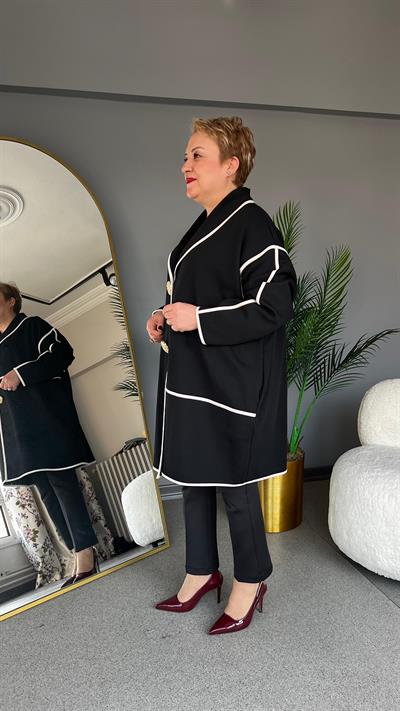 Selma Büyük Beden Altın Düğme Detaylı Beyaz Şeritli Ceket