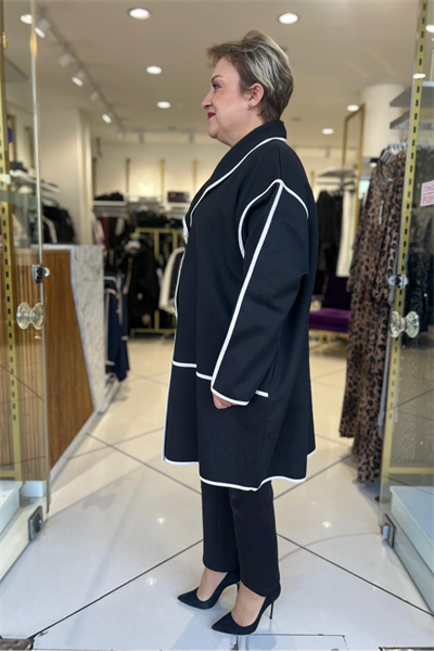 Selma Büyük Beden Altın Düğme Detaylı Beyaz Şeritli Ceket