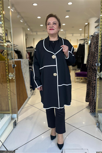 Selma Büyük Beden Altın Düğme Detaylı Beyaz Şeritli Ceket