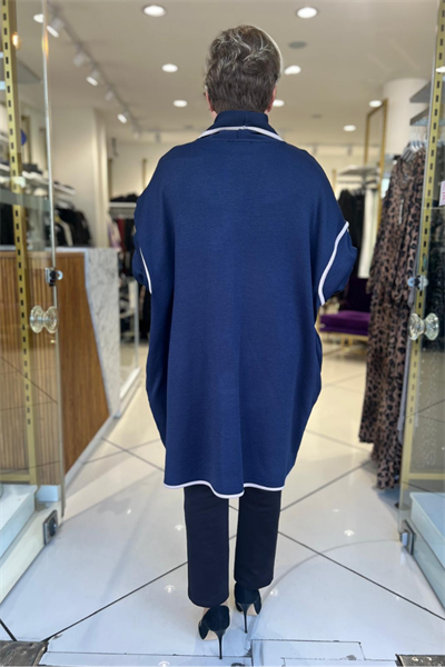 Selma Büyük Beden Altın Düğme Detaylı Beyaz Şeritli Ceket