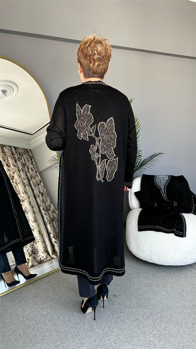 Selma Büyük Beden Arkası Çiçek Desenli Hırka