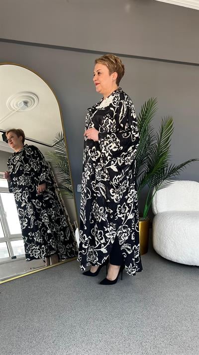 Selma Büyük Beden Broş Detaylı Ve Çiçek Desenli Elbise