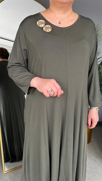 Selma Büyük Beden Broşlu Elbise